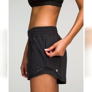 Lululemon Hotty Hot 4" Lined Shorts